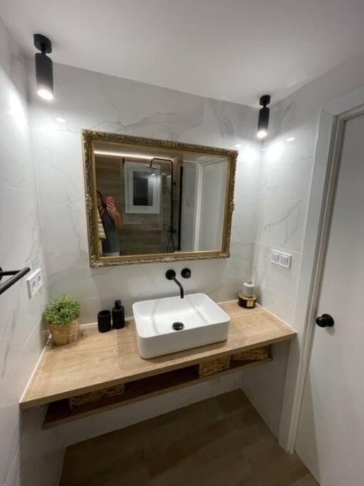 Precioso Apto Miami Primera Linia Playa Cala De Las Sirenas, Con Wifi Y Netflix, Adecuado Para Teletrabajar Miami Playa Luaran gambar
