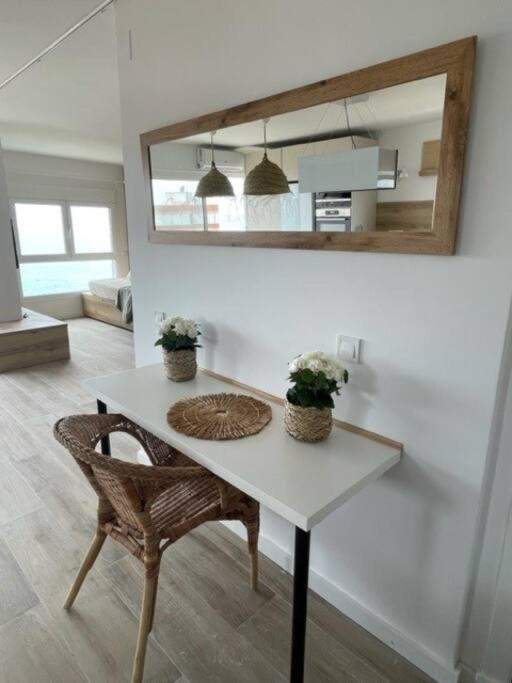 Precioso Apto Miami Primera Linia Playa Cala De Las Sirenas, Con Wifi Y Netflix, Adecuado Para Teletrabajar Miami Playa Luaran gambar